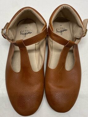 * Monkey Feet size 11 T-strap Mary Jane pebbled brown leather minimalist shoe